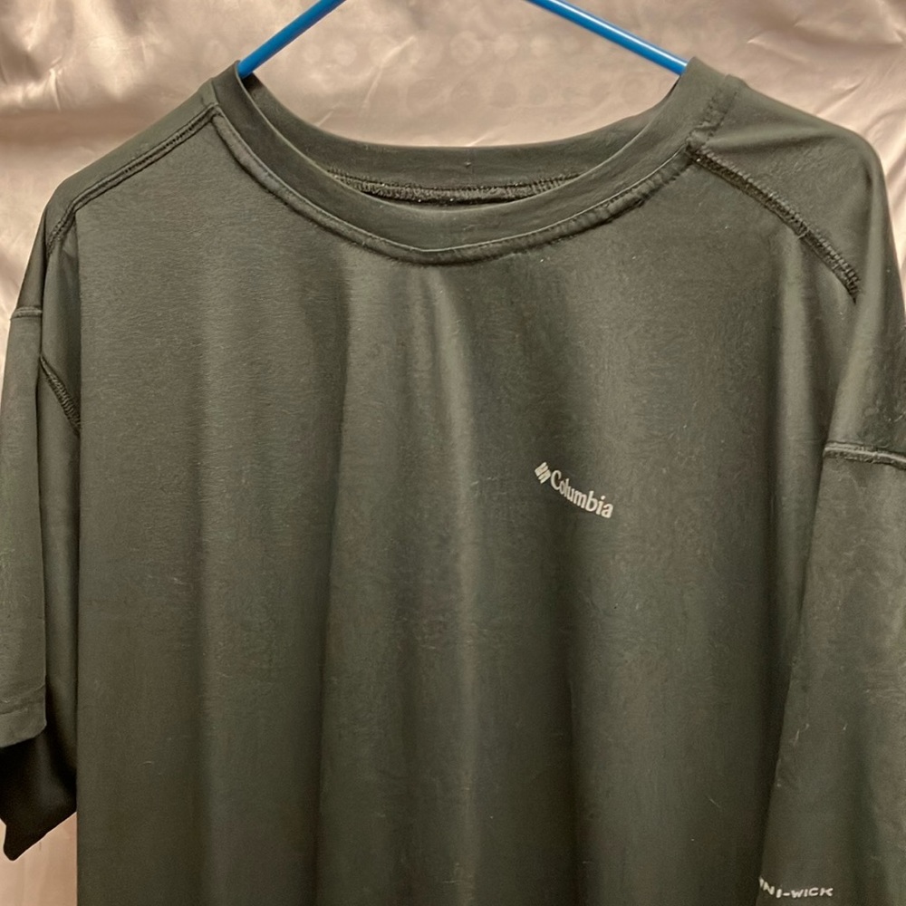 Columbia Men’s Athletic Shirt XXL